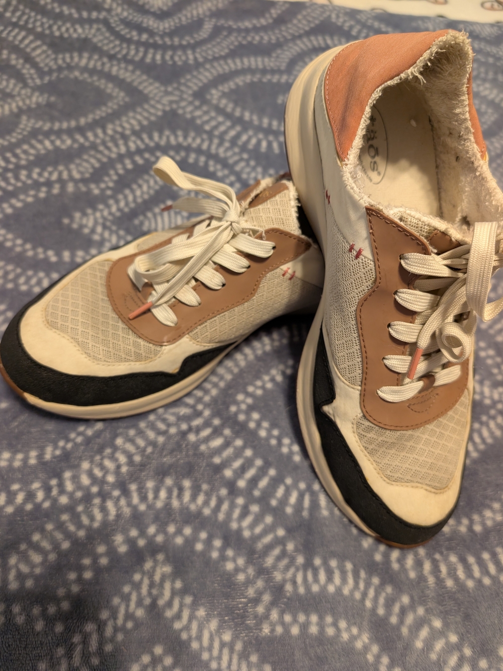 Taos Direction Collapsible Heel Sneakers Black Taupe Multi Size